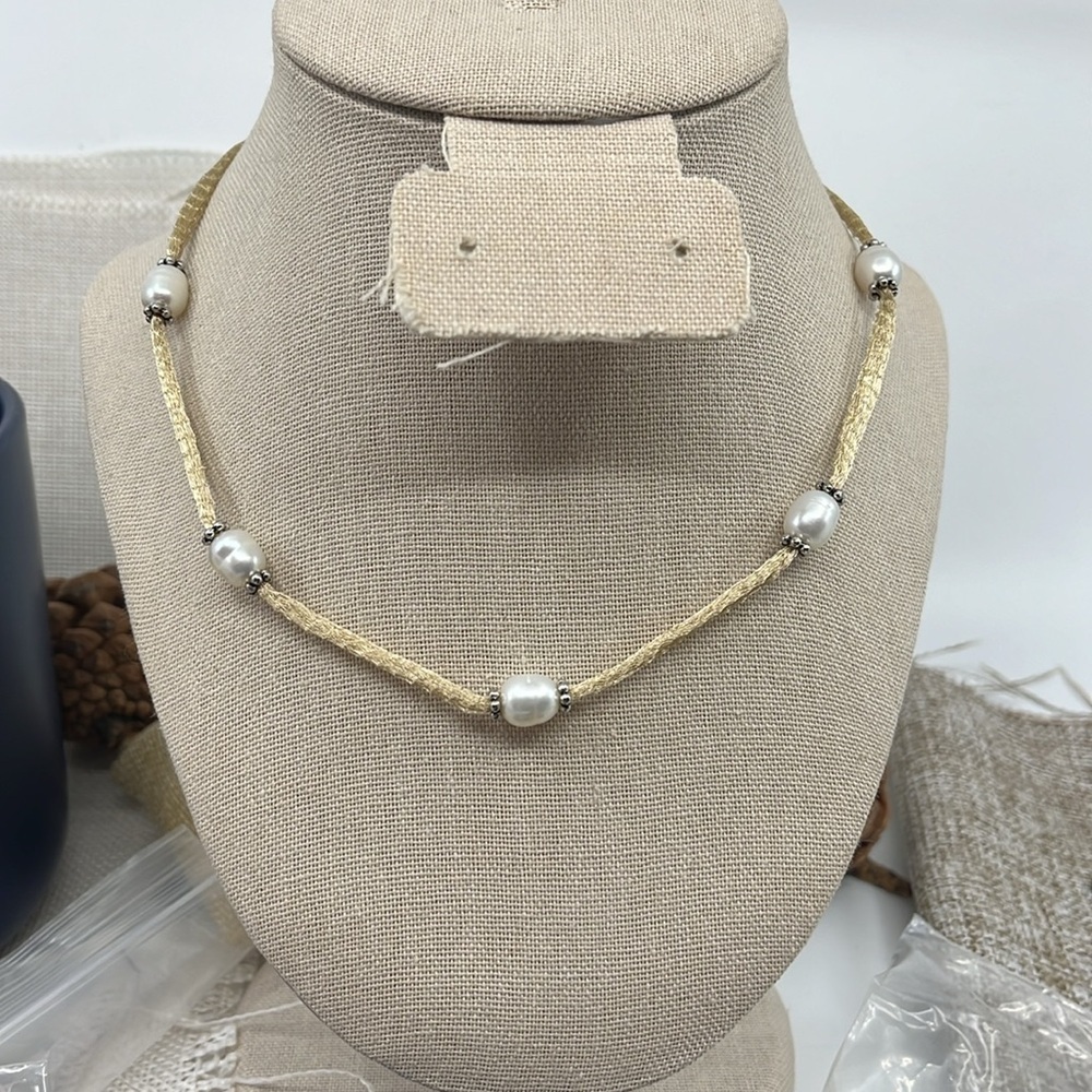 Vintage Honora Pearl Adjustable Necklace with Intricate Beige Mesh Sections - Picture 7 of 12